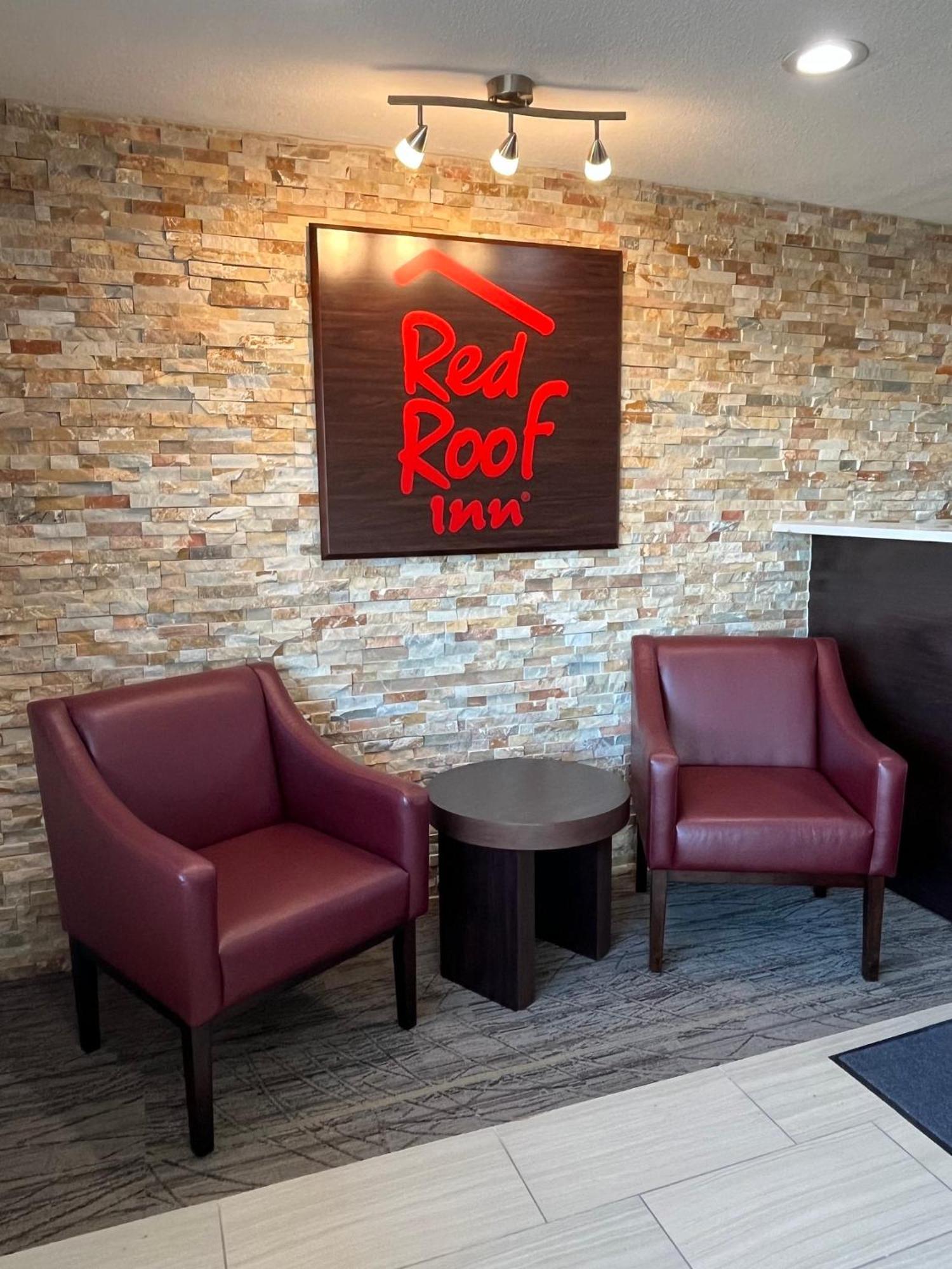 Red Roof Inn Haltom City Экстерьер фото